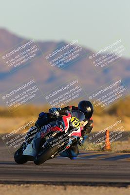 media/Jan-21-2023-CVMA (Sat) [[b9eef8ba1f]]/Race 12 Amateur Supersport Open/